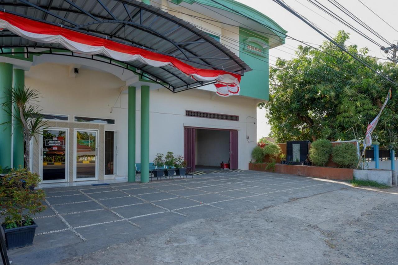 Reddoorz Syariah At Jalan Jenderal Sudirman Palopo Exterior foto